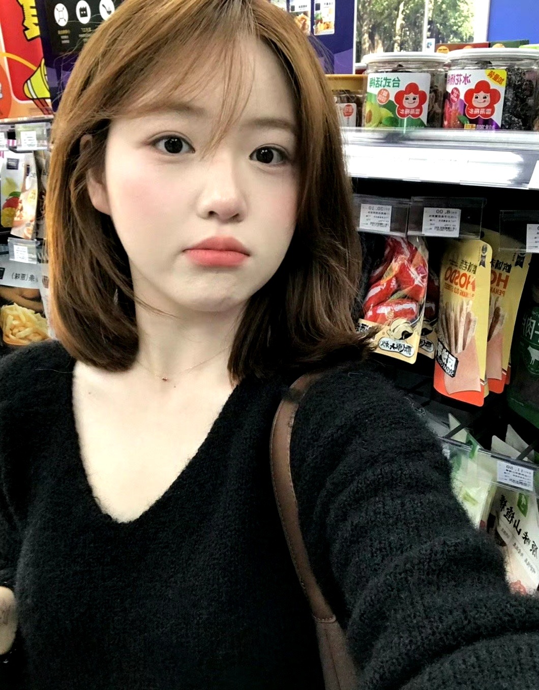 像我这种小学生提出想和你交往的话你会报警吗? 