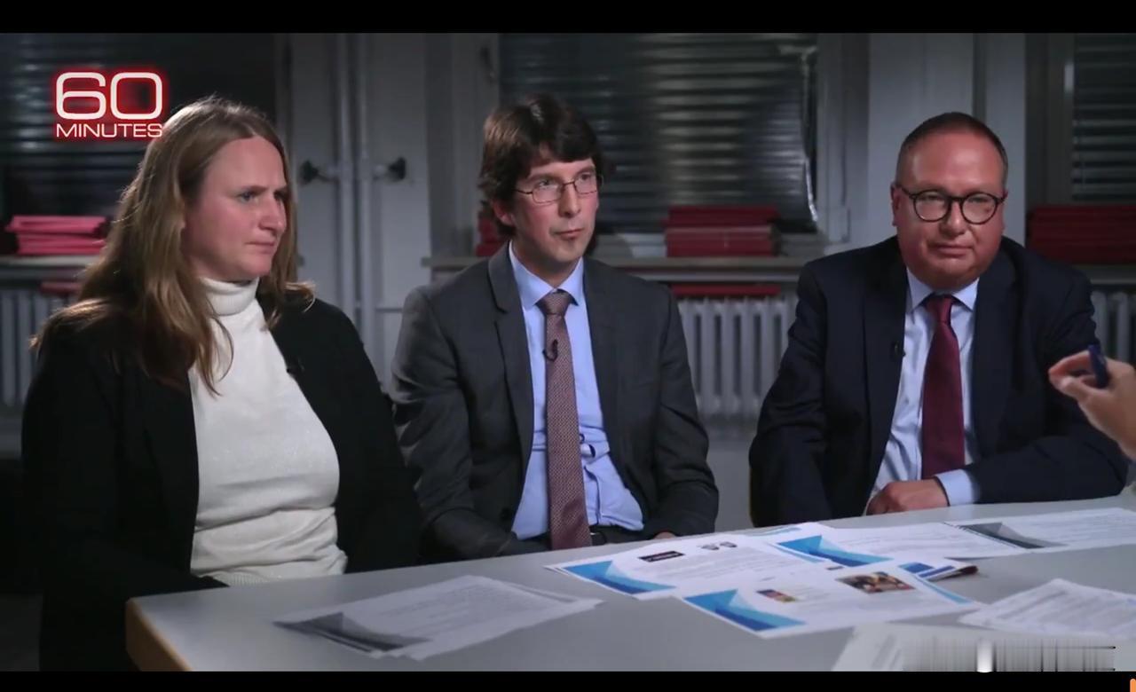 欧洲的未来在德国，德国的未来额，在这三位为代表的人手中：

三名德国检察官参加美