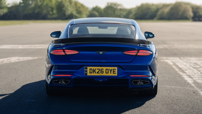 Bentley Continental GT Supersports搭载纯油 4