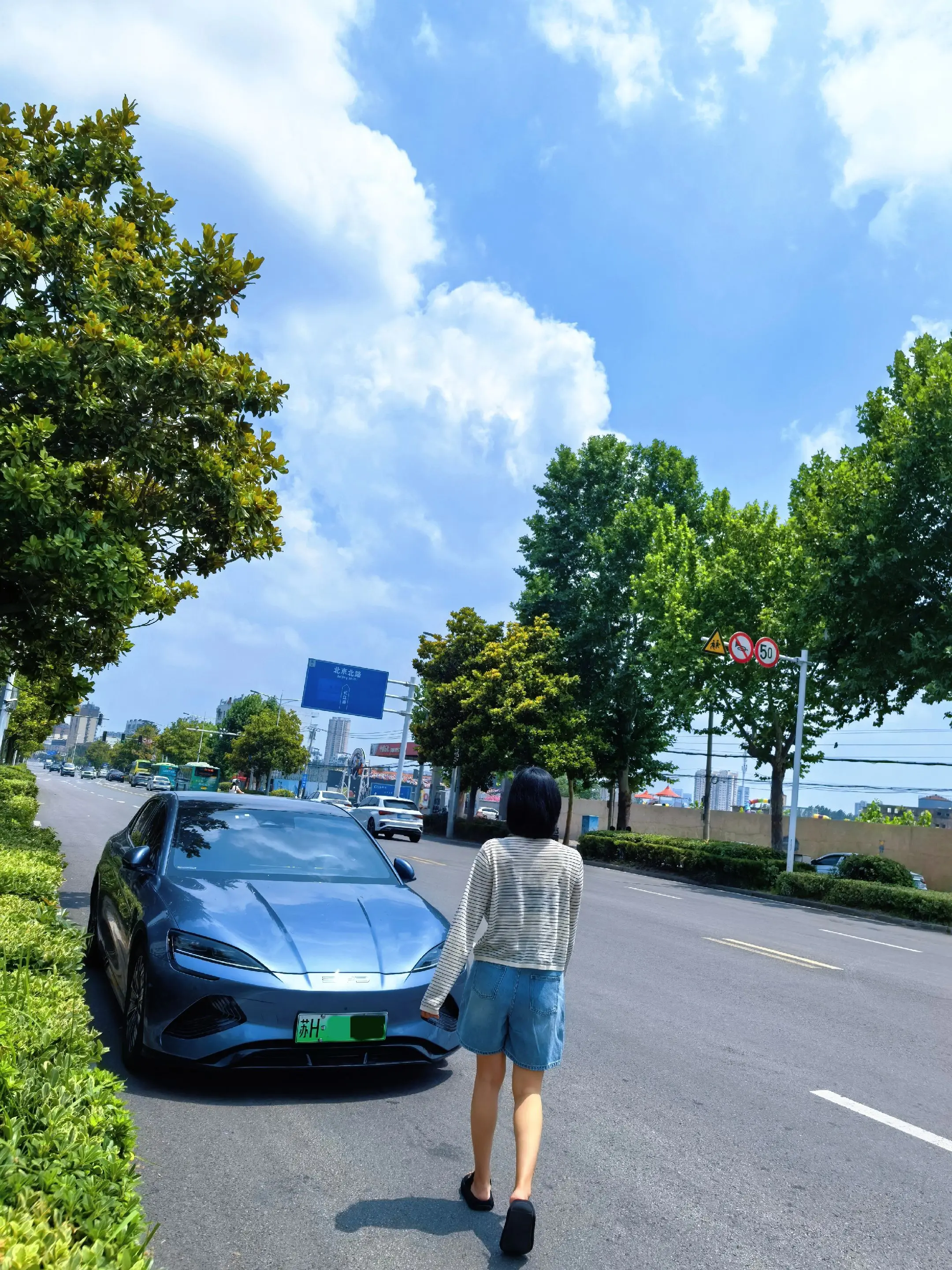 人们永远无法预知片刻的价值，直到这个片刻变成回忆。🐾