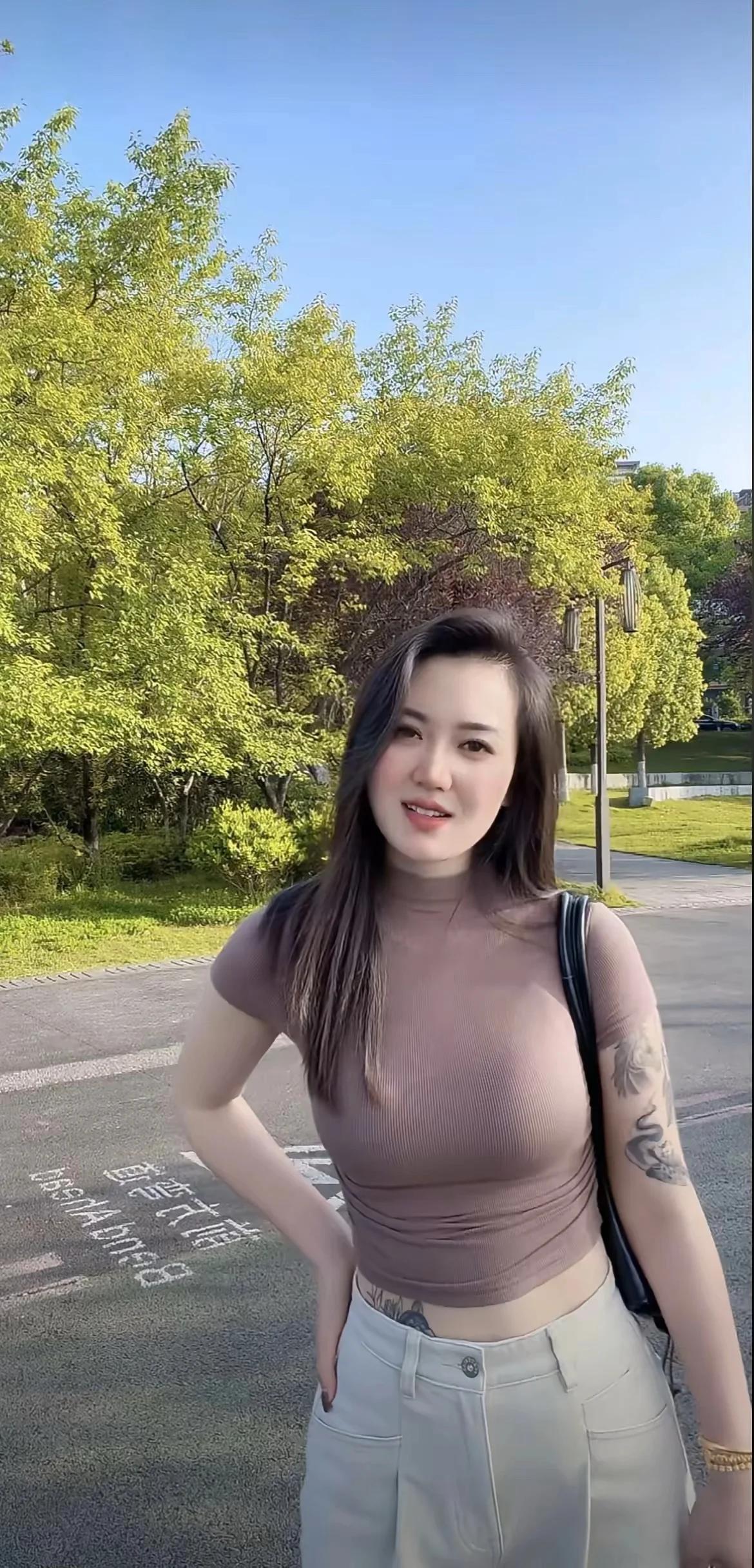 生活就像炒菜，火候过了会糊，火候不够生，咸淡刚好才是本事。