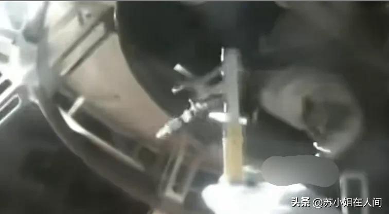 2025年这航天大事不断啊，神舟二十号出状况了。据中国载人航天工程办公室消息，它