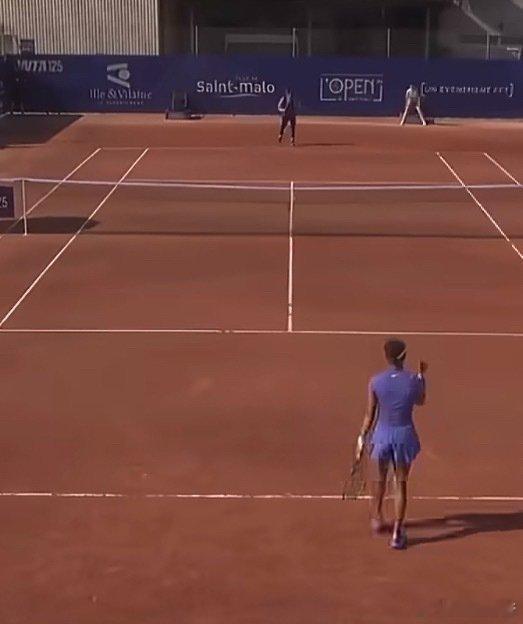 惊喜啊，红土能赢安嫔红土撒野季 WTA125圣马洛女单第二轮，袁悦以6-3 3-