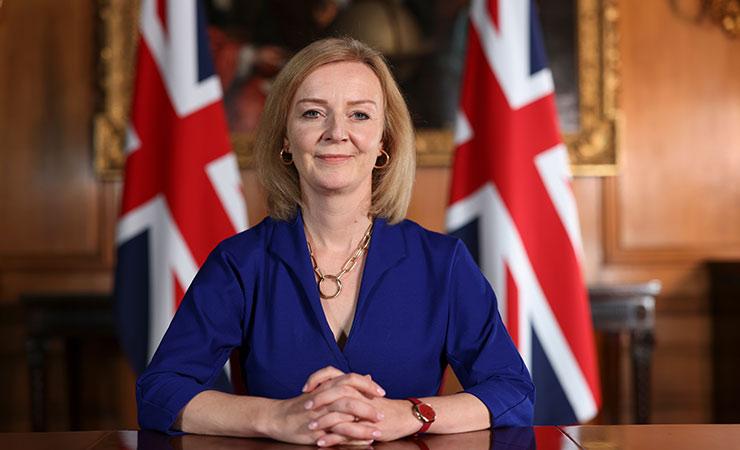 英国前首相利兹·特拉斯（Liz Truss）发帖说：“看到日本在台湾问题上展现如