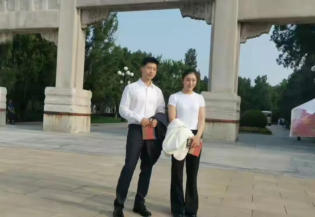 马龙才是人生最大赢家，两口子低调生活，儿子不读国际学校读公立
看到马龙一家的日常