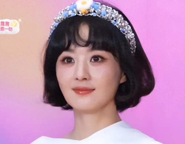 潮玩人气大赛：谢娜穿一身粉显黑，杜华身材五五分，赵丽颖真老了