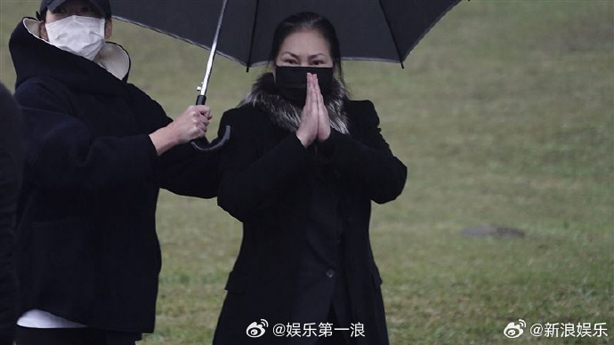 许雅钧回应私联大S粉丝S妈说许雅钧善良容易被利用 刚刚，许雅钧通过小S经纪人回应