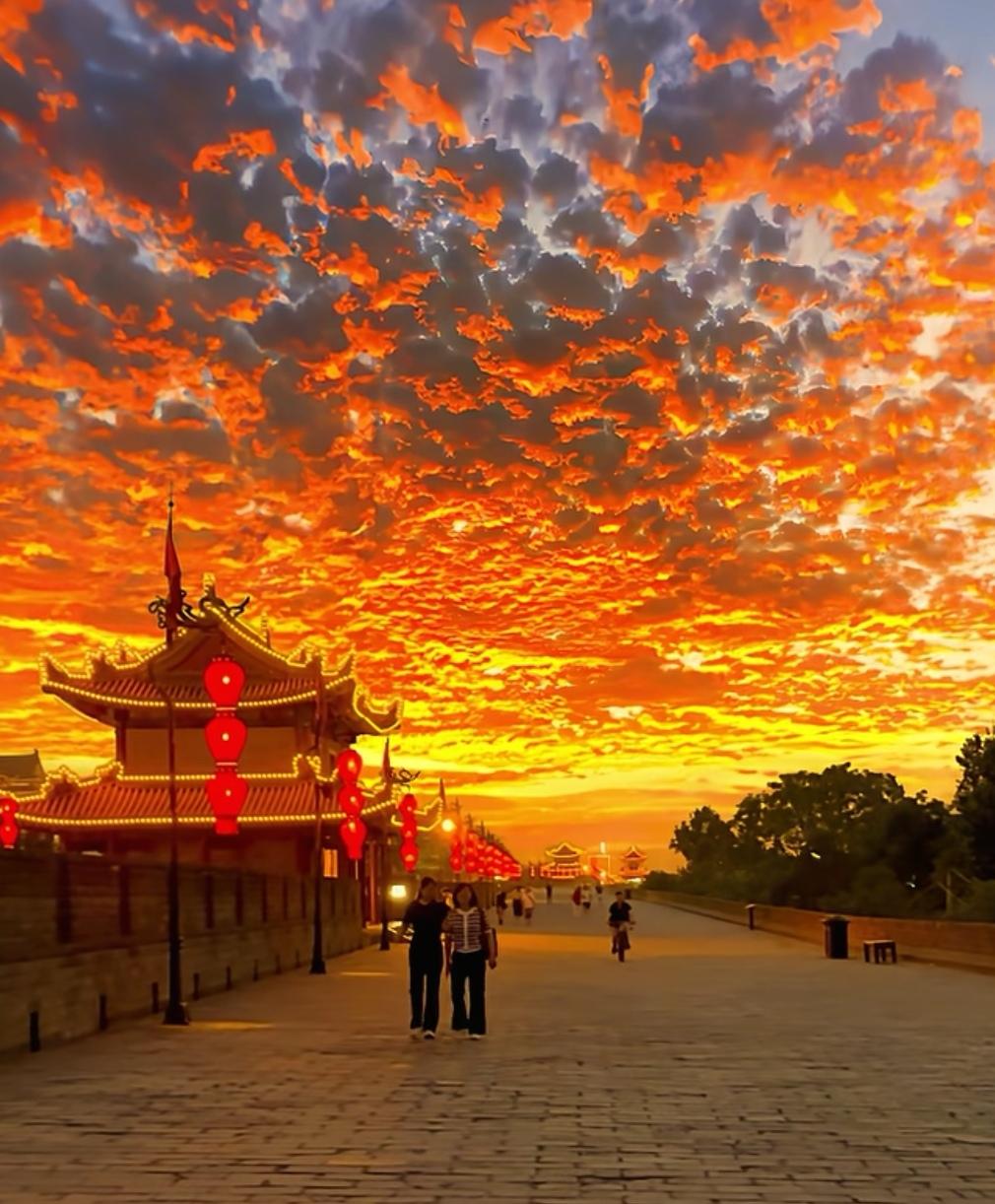 不喜欢夏天

[玫瑰][心][玫瑰]

夏天，我是真的喜欢不起来。除了大家常说的