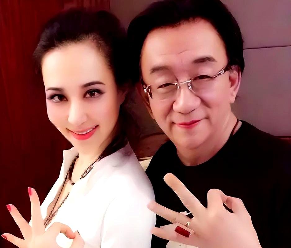 七十多岁的人了，怎么活得比天天喊“躺平”的年轻人还潇洒？
郭德纲见了都得恭恭敬敬