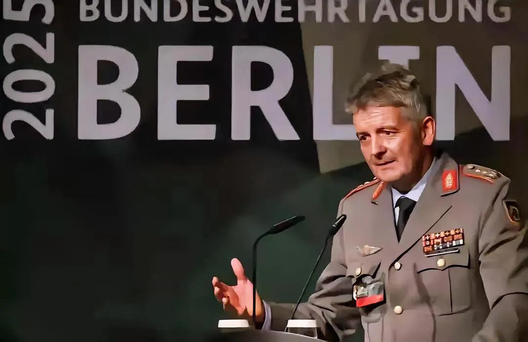 德国联邦国防军联合行动司令部司令索尔弗兰克说，德国🇩🇪准备协助北约向俄罗斯边