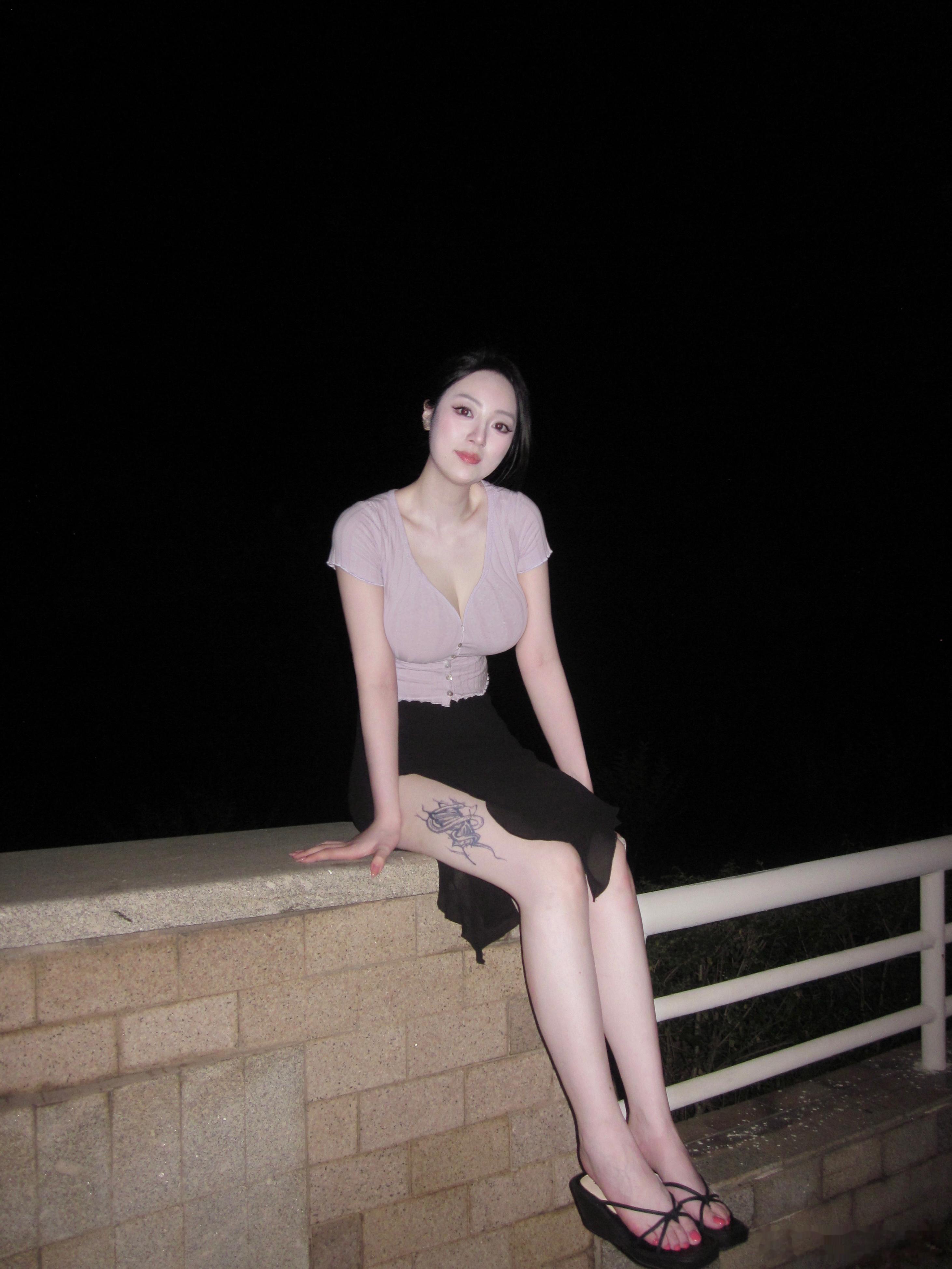 听林忆莲上头中 ​​​