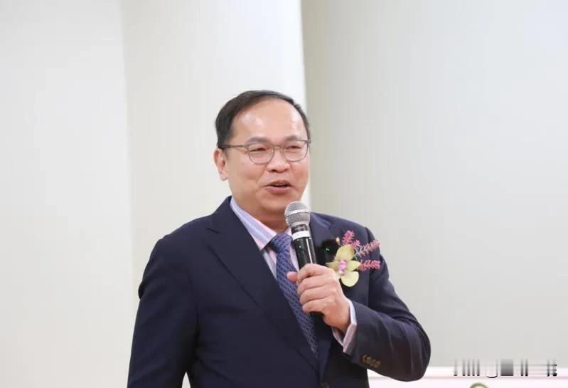 批王义川最假怪   王鸿薇：应请辞勿递补立委

民进党立委洪申翰将接任台劳动部门