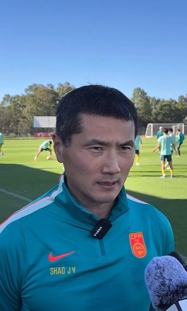 #邵佳一谈对阵喀麦隆# 北京时间3月31日14点，国足将对阵非洲劲旅喀麦隆。邵佳