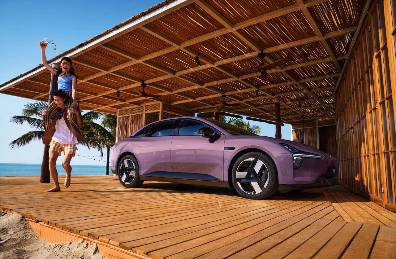 小鹏MONA壁纸「电脑版」，「罗兰紫」款！有兴趣的可以保存小鹏mona