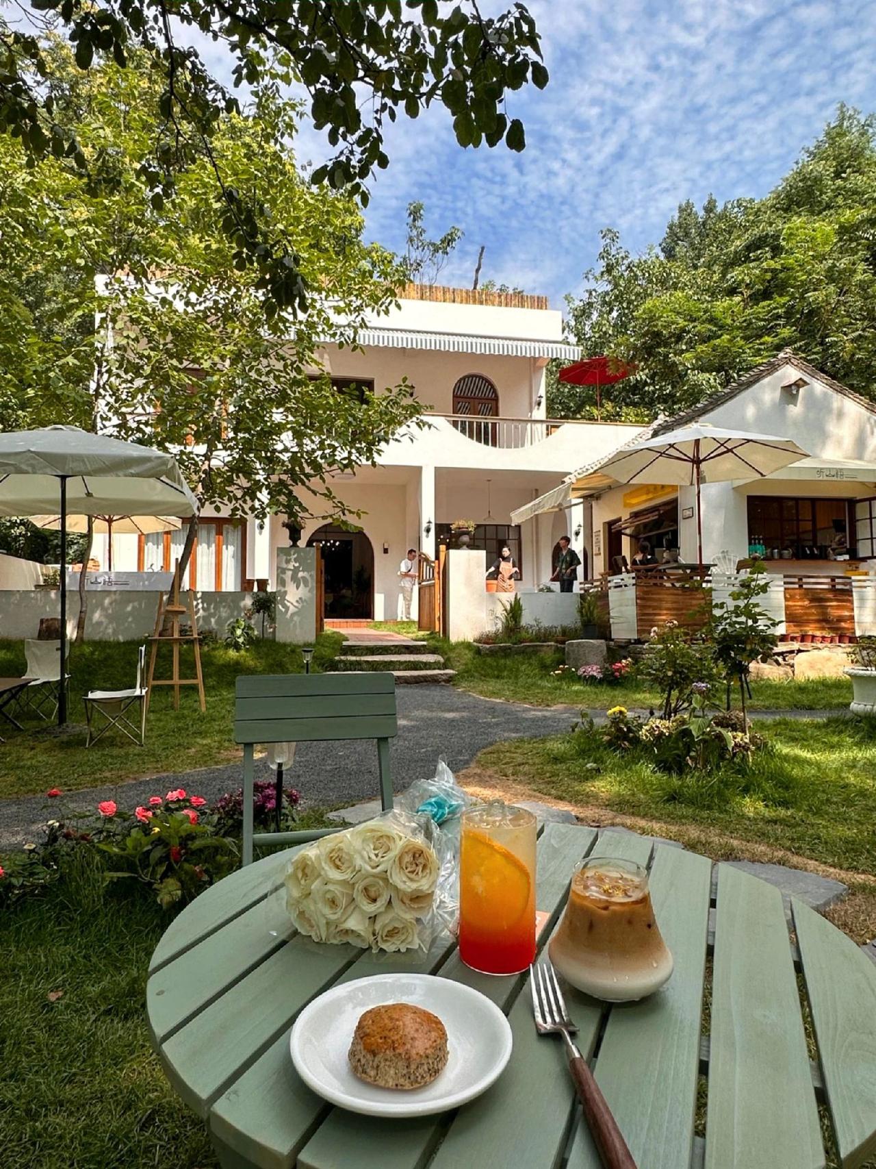 真的在西安！不是在法国小镇！！！西安周边新开的店！好浪漫好惬意！
有一种置身南法