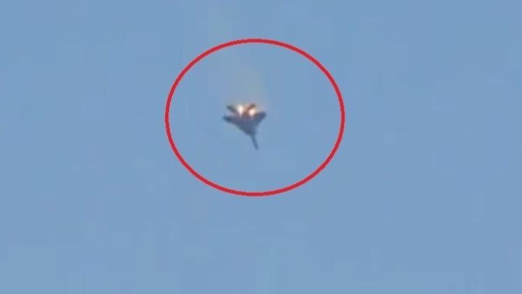 央视发文！伊朗证实击落一架美军F-15战机！
 
 

一架美军F-15战机拖着