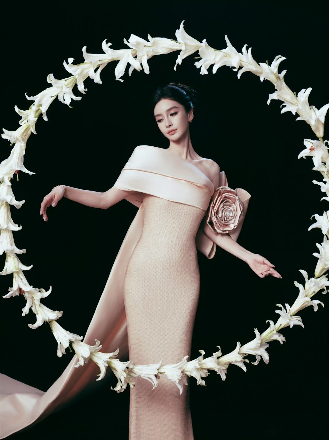 angelababy[超话] [二哈]听研品牌全球代言人杨颖 ⚫︎"𝒴𝑜𝓊