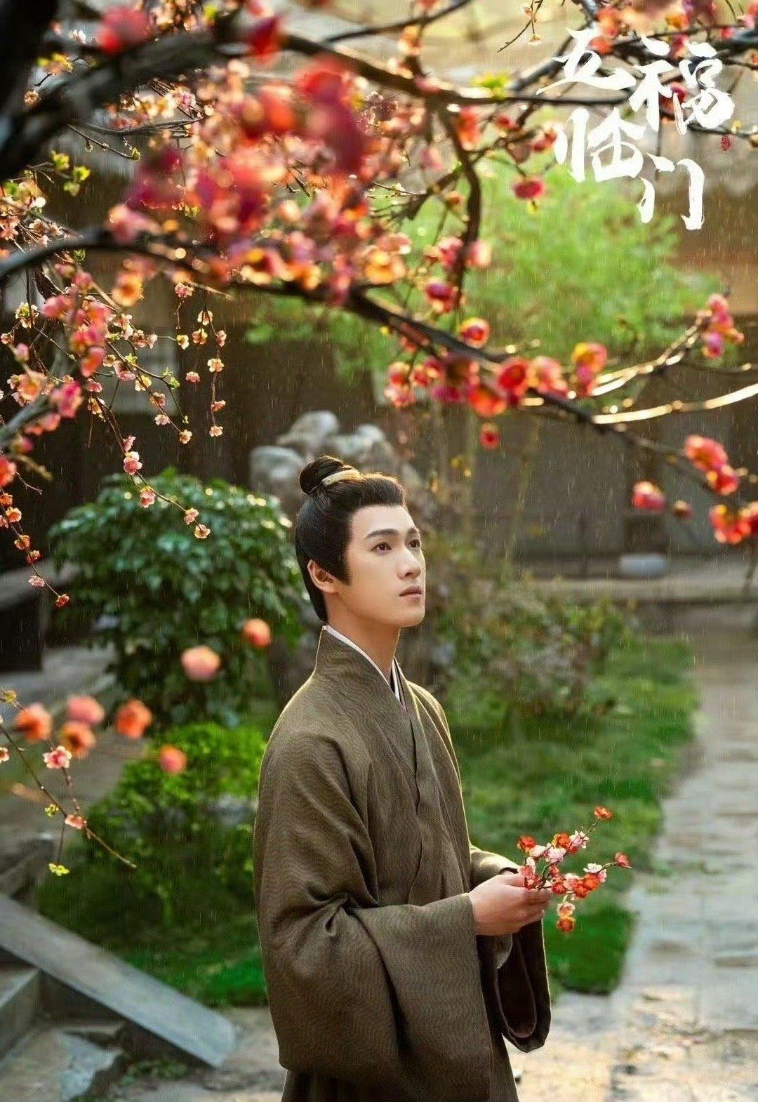 黄杨钿甜李昀锐 从哥到爹再到官配 黄杨钿甜与李昀锐的三部曲，简直就是角色变换的盛