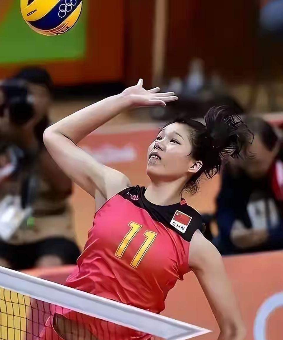 女排“南长城”徐云丽：38岁嫁1米85圈外人，拒绝郎平邀请，活成了最清醒的人
兄