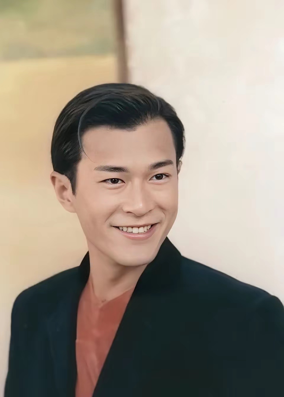 原来古天乐的双眼皮是割的，那个年代就有这么成熟的整容技术了？ 