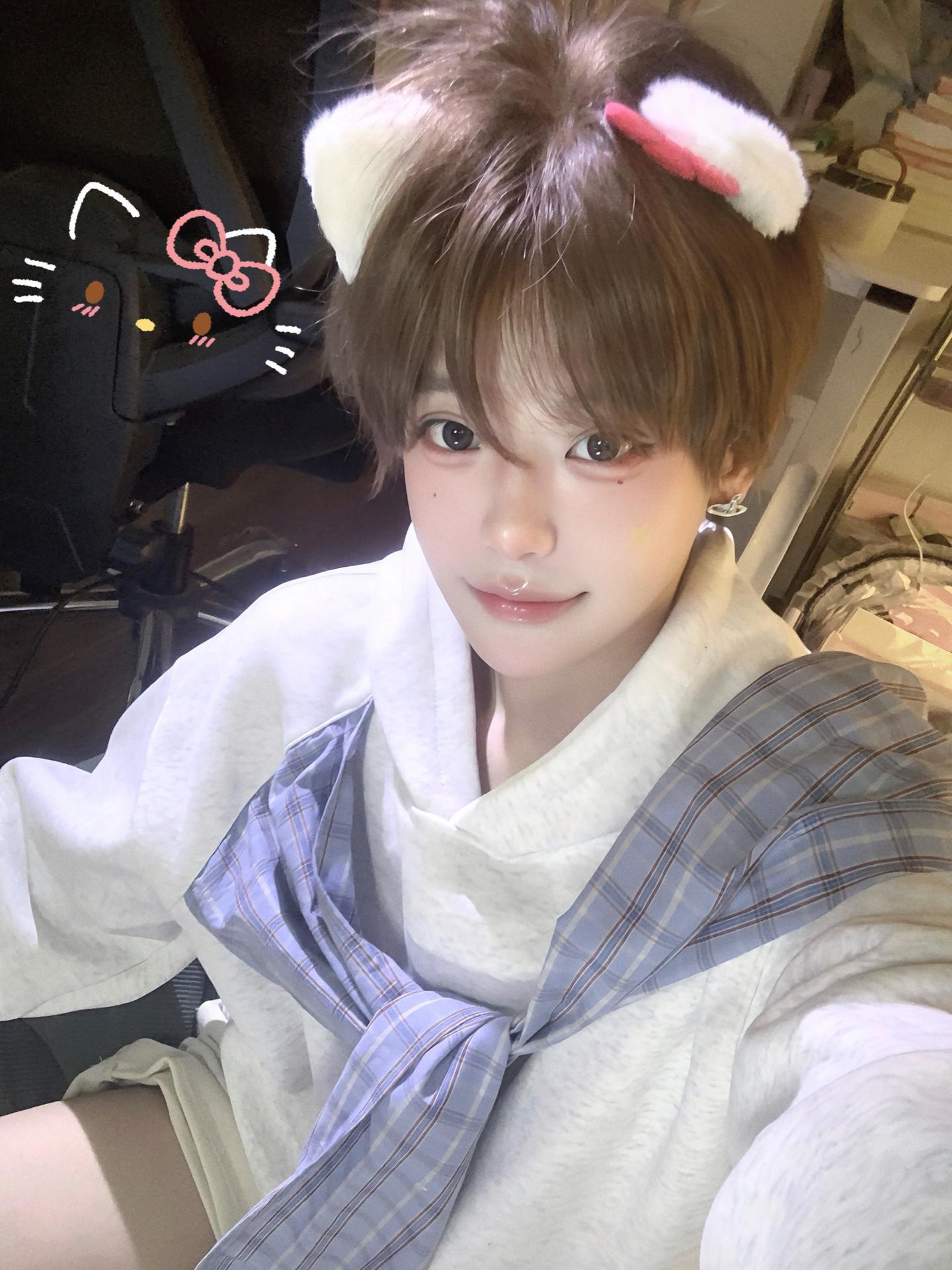 从我第一次第一眼见到你开始 我的脑袋空的就像一张白纸