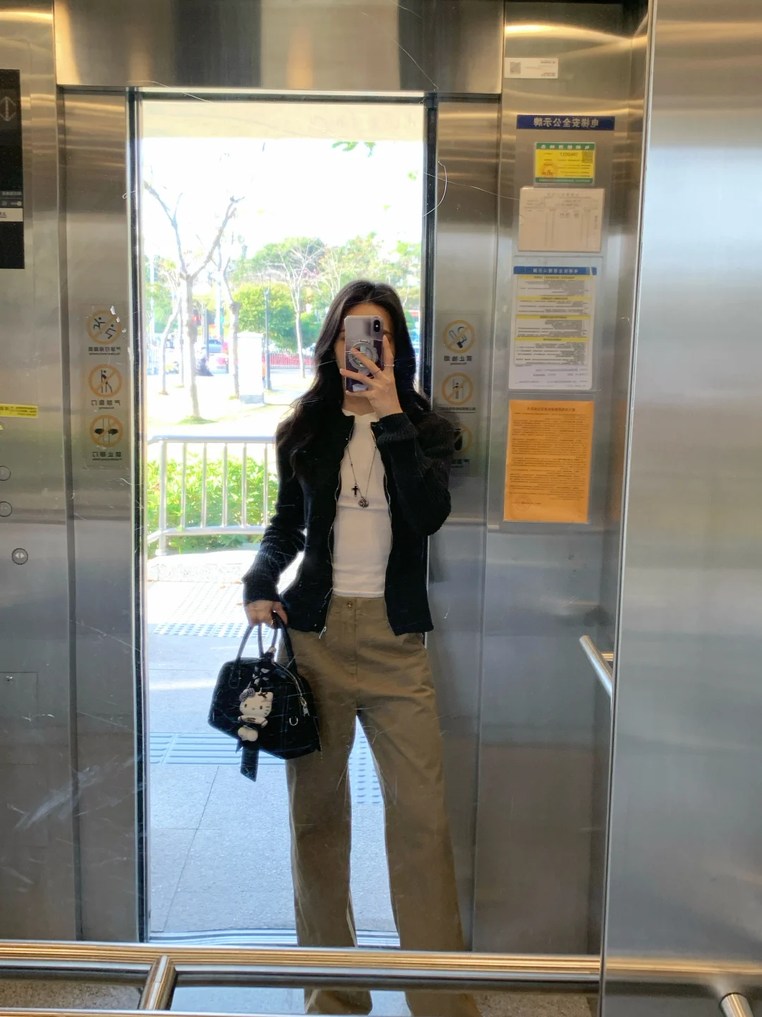 电梯检阅｜高智感的日常胶囊衣橱