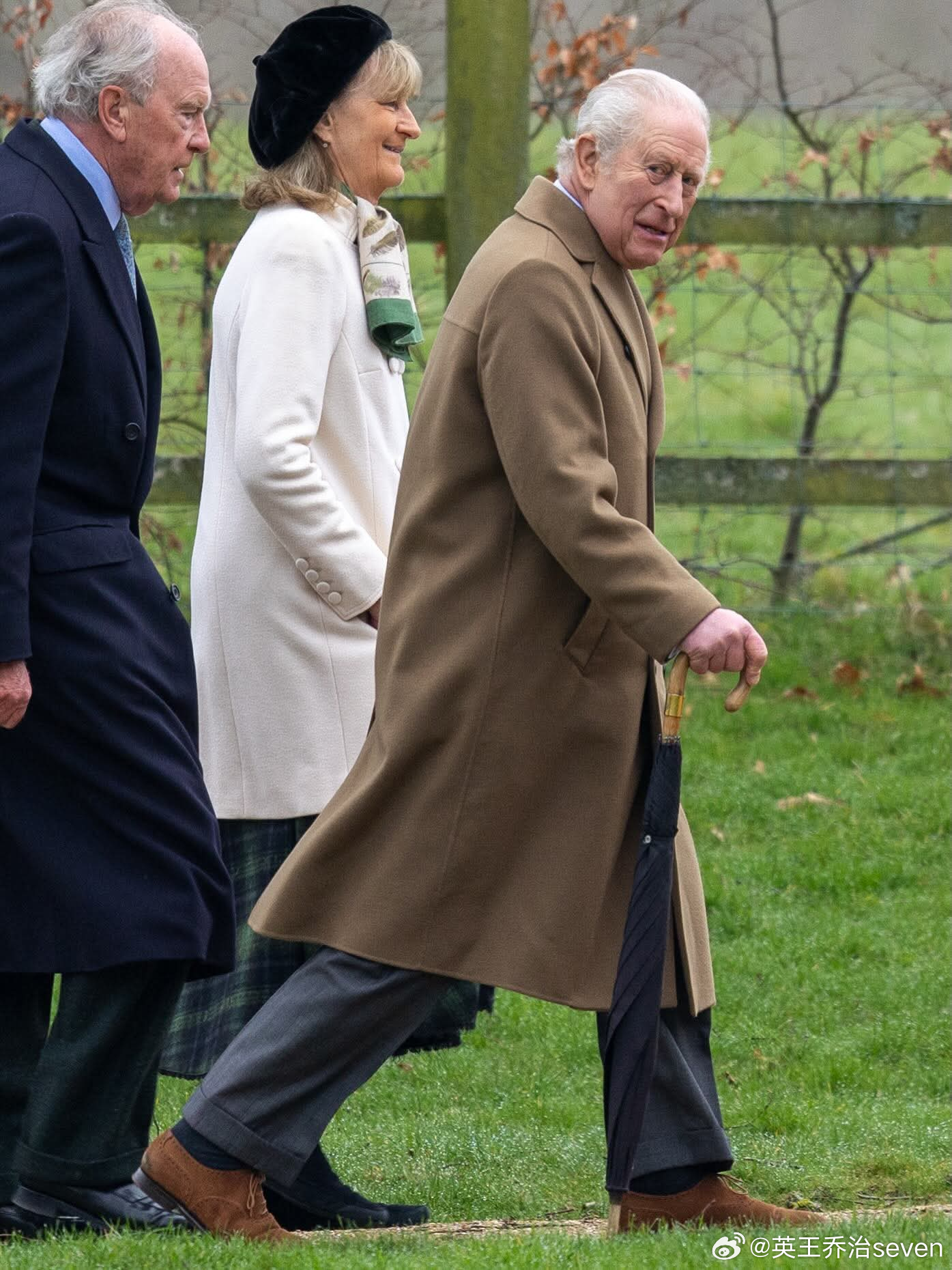 查尔斯三世国王 【news】查尔斯国王昨天参加桑德灵厄姆圣玛丽抹大拉教堂的主日礼