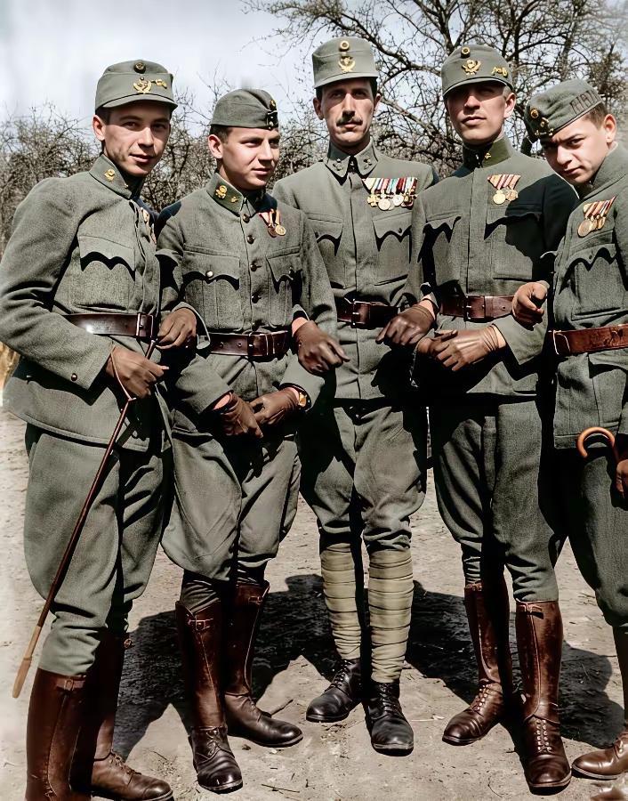 大家猜猜，这是一战时期的哪国士兵？