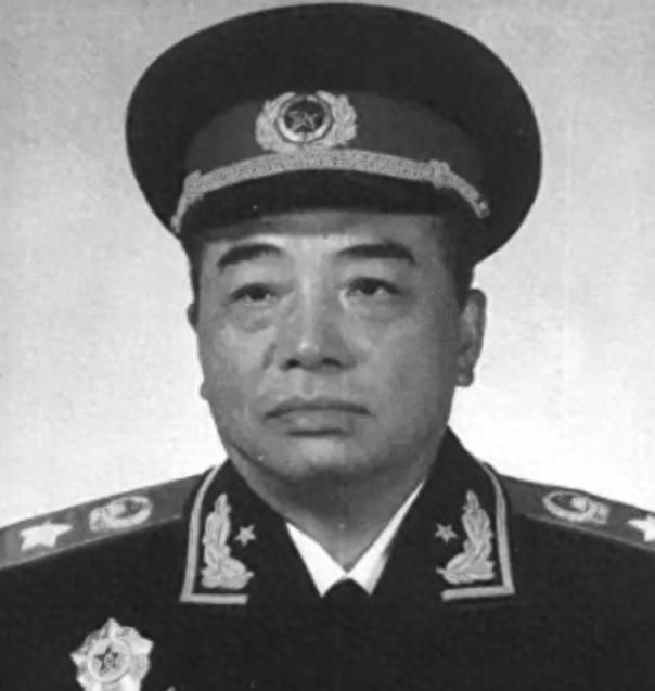 1955年授衔时，志愿军军长回村种地不予授衔，朱老总大怒，不能没他，在经过多轮评