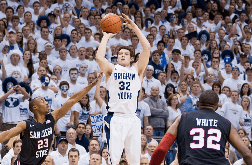 美媒：BYU将退役弗雷戴特32号球衣致敬传奇