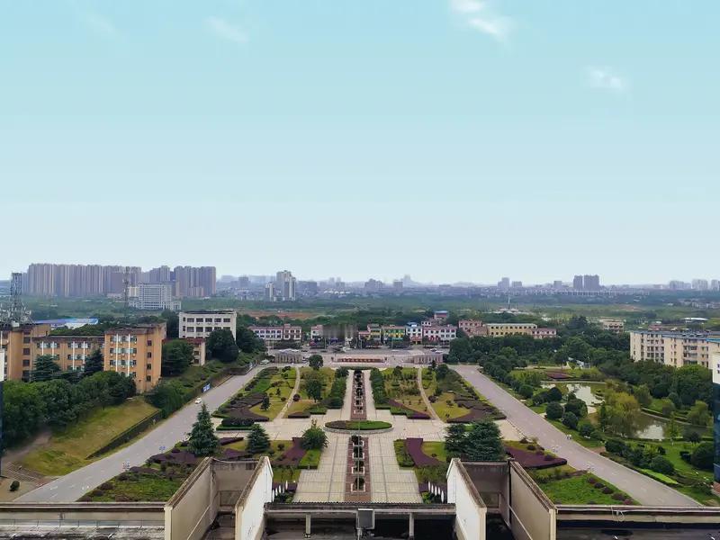 湖南科技大学2025年在陕西省历史类本科批次录取分数曝光

湖南科技大学2025