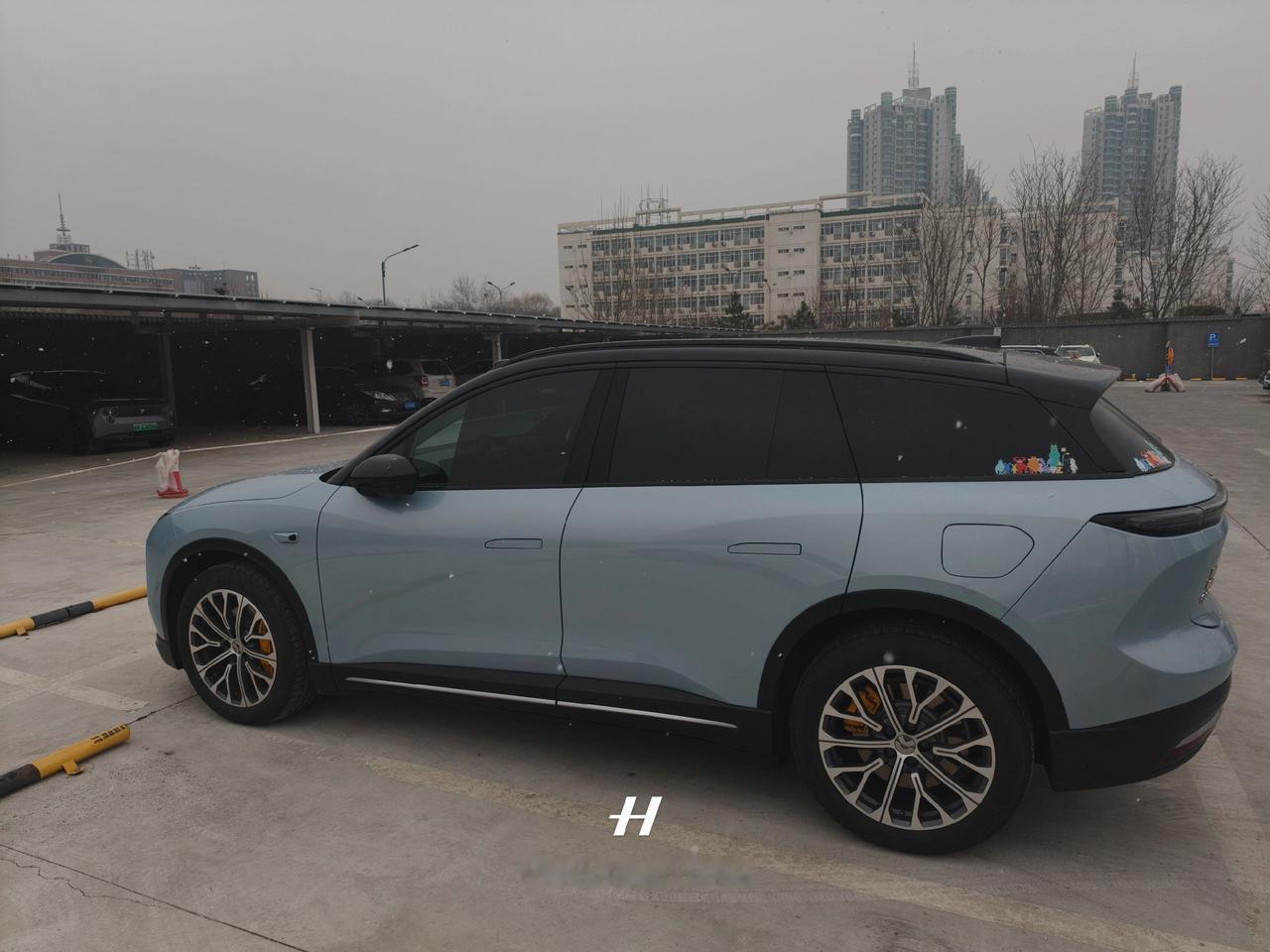 闪充牛！5C牛！
但是我选换电！
没有搞对立的意思，新能源技术发展如今的速度，受