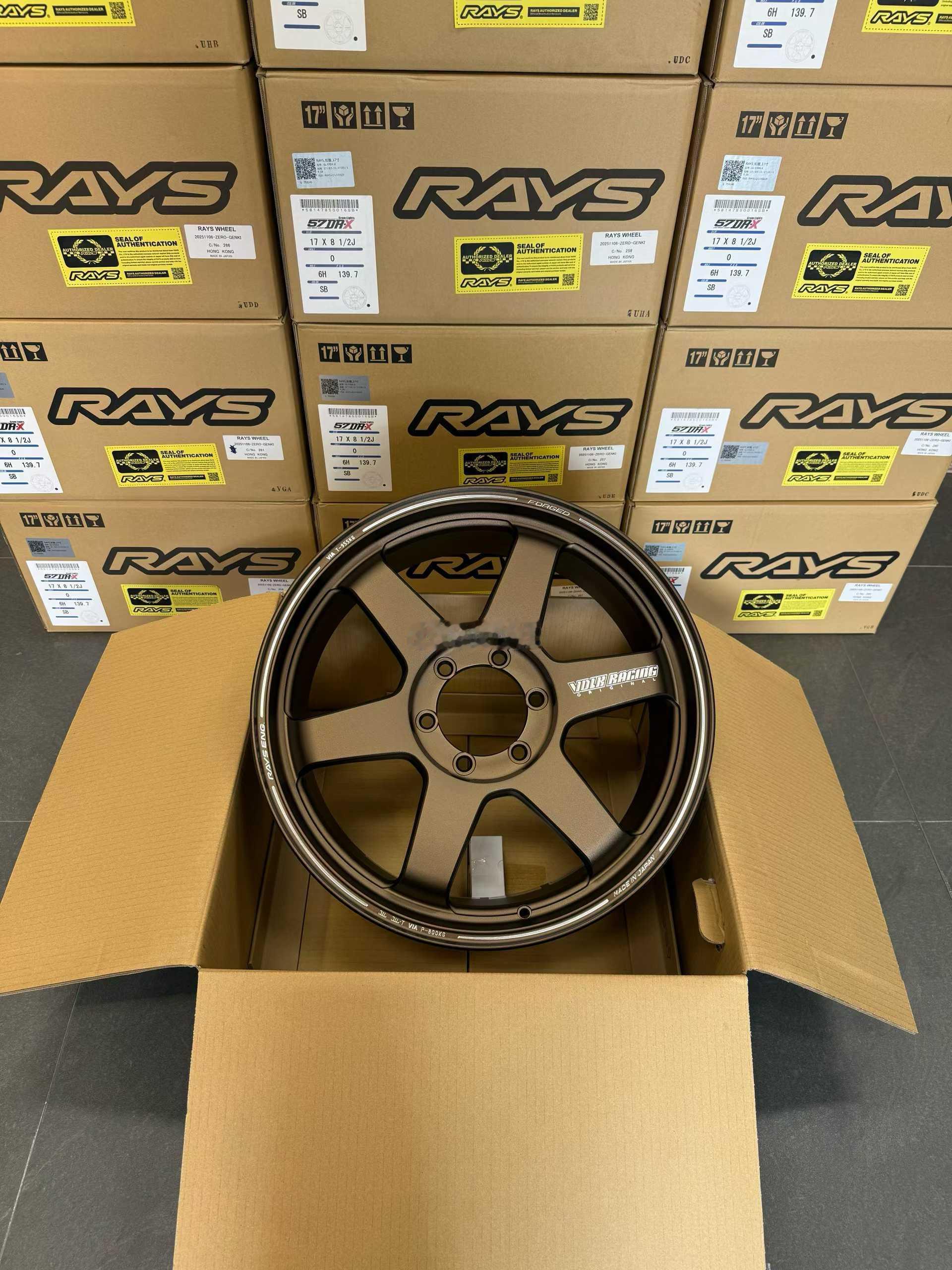 全新现货1套，抓紧机遇  酷路泽LC300 LX600 LX700  LC250