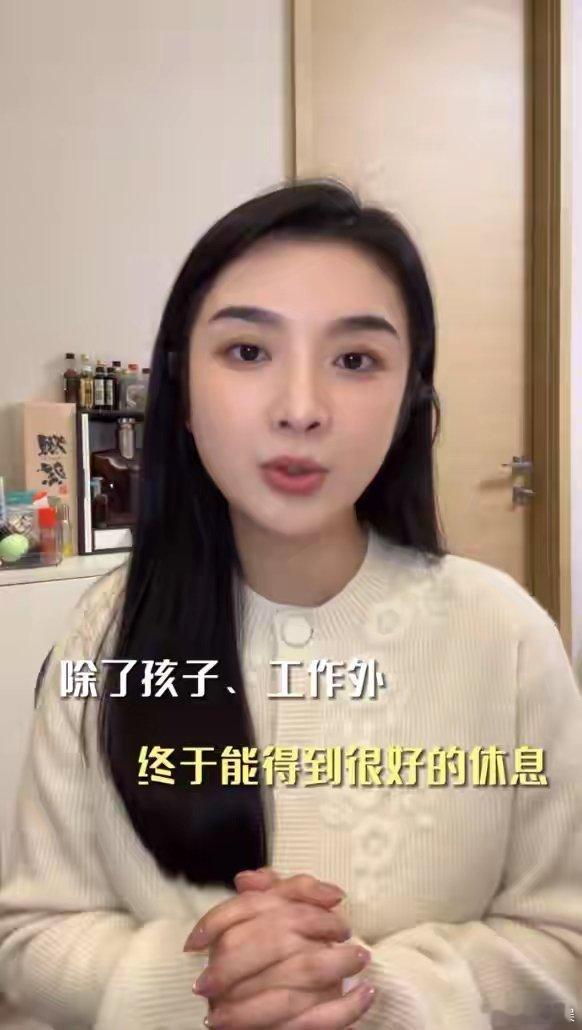 王栎鑫前妻吴雅婷跟孩子分居  王栎鑫前妻吴雅婷租两套房跟孩子分居  孩子爸妈三人