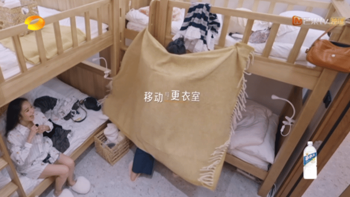管乐人形移动更衣室安全感直接拉满，我也想有这样的朋友[嘻嘻] ​​​