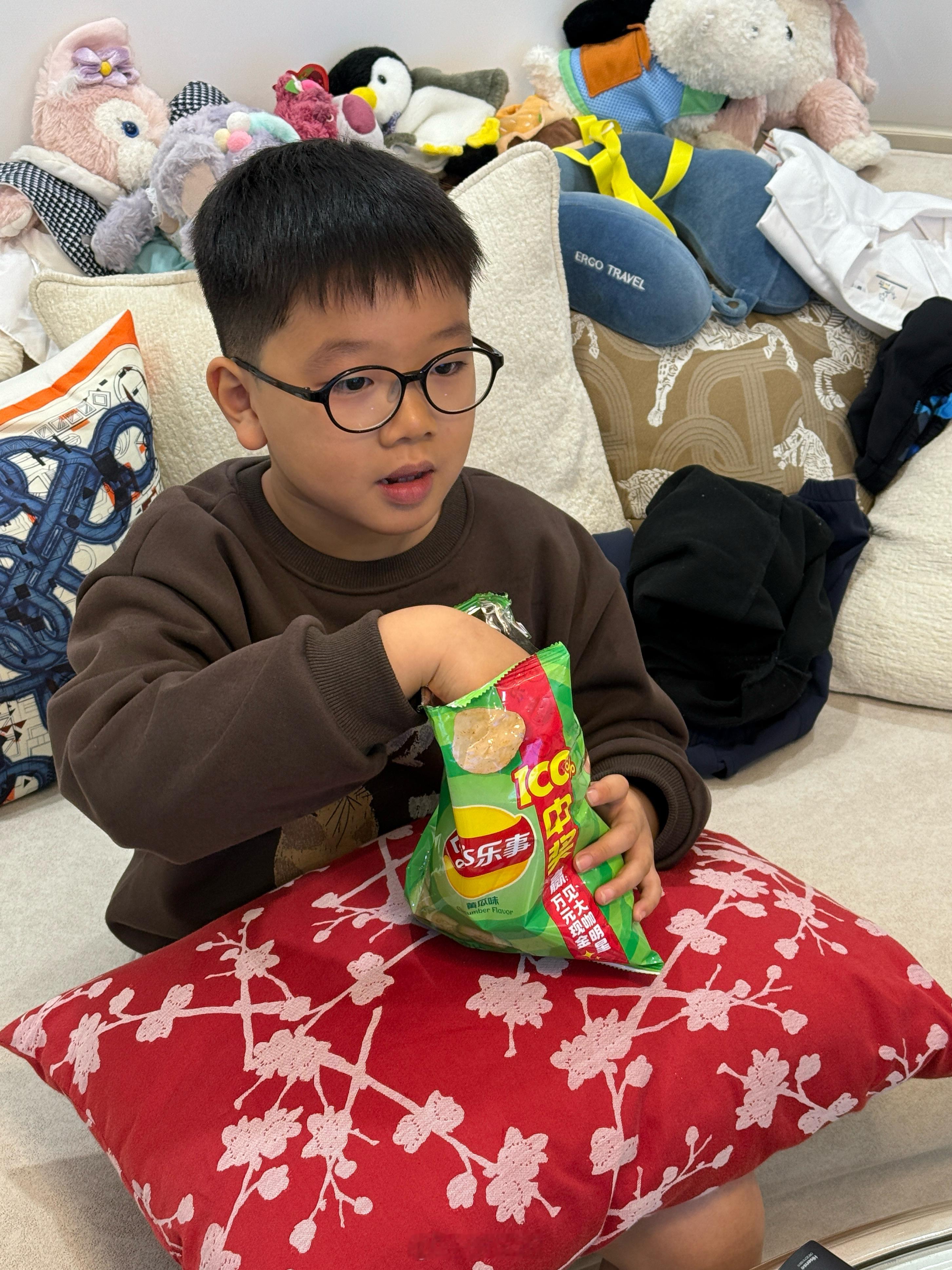 接到王鹤棣的视频电话了是谁一大早接到棣棣的视频电话了！！心跳加速，乐事这波可太给