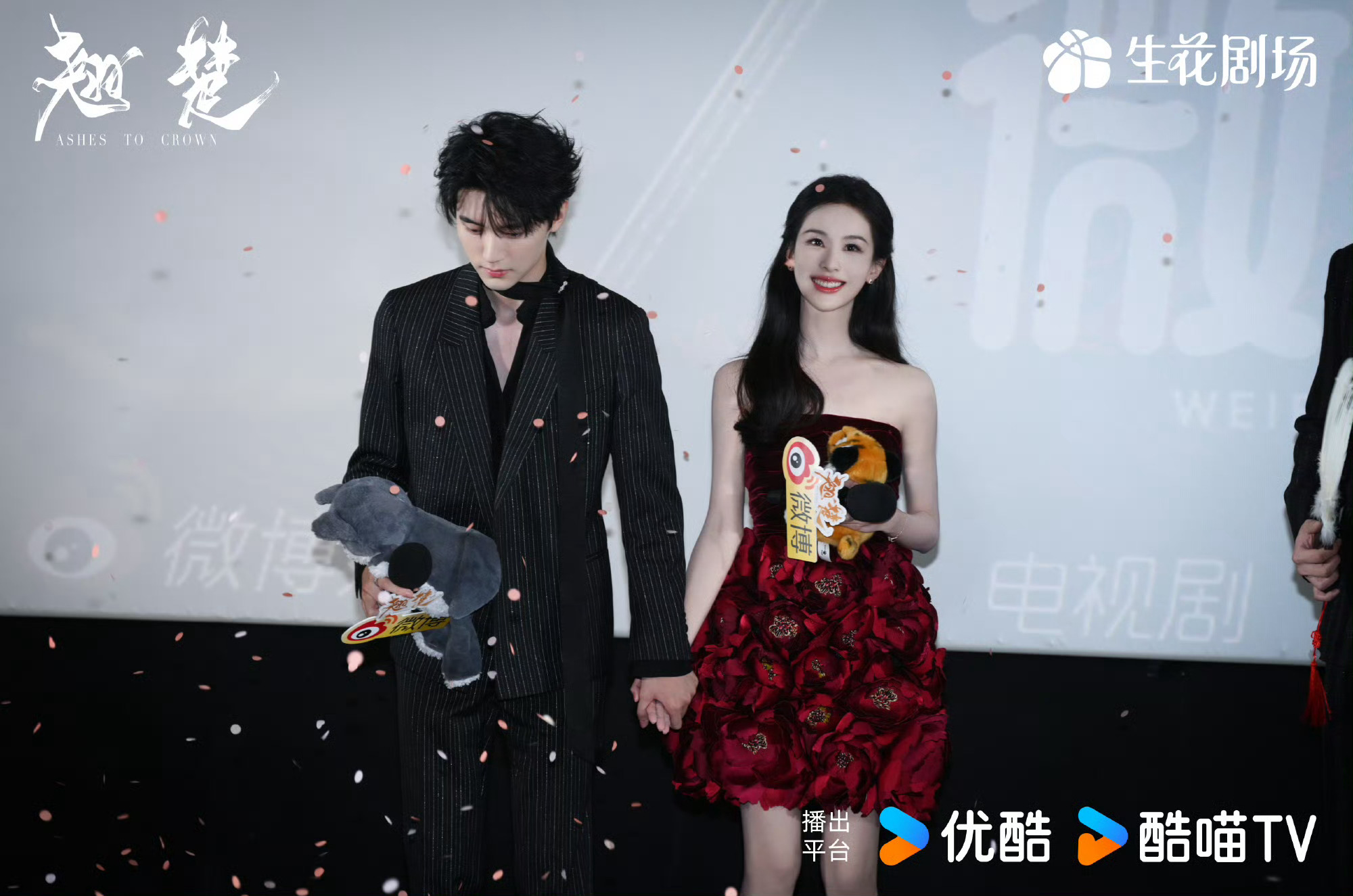 李登科谈陈都灵周翊然合作李登科聊起周翊然的走红经历，坦言当初靠着《小敏家》里亮眼