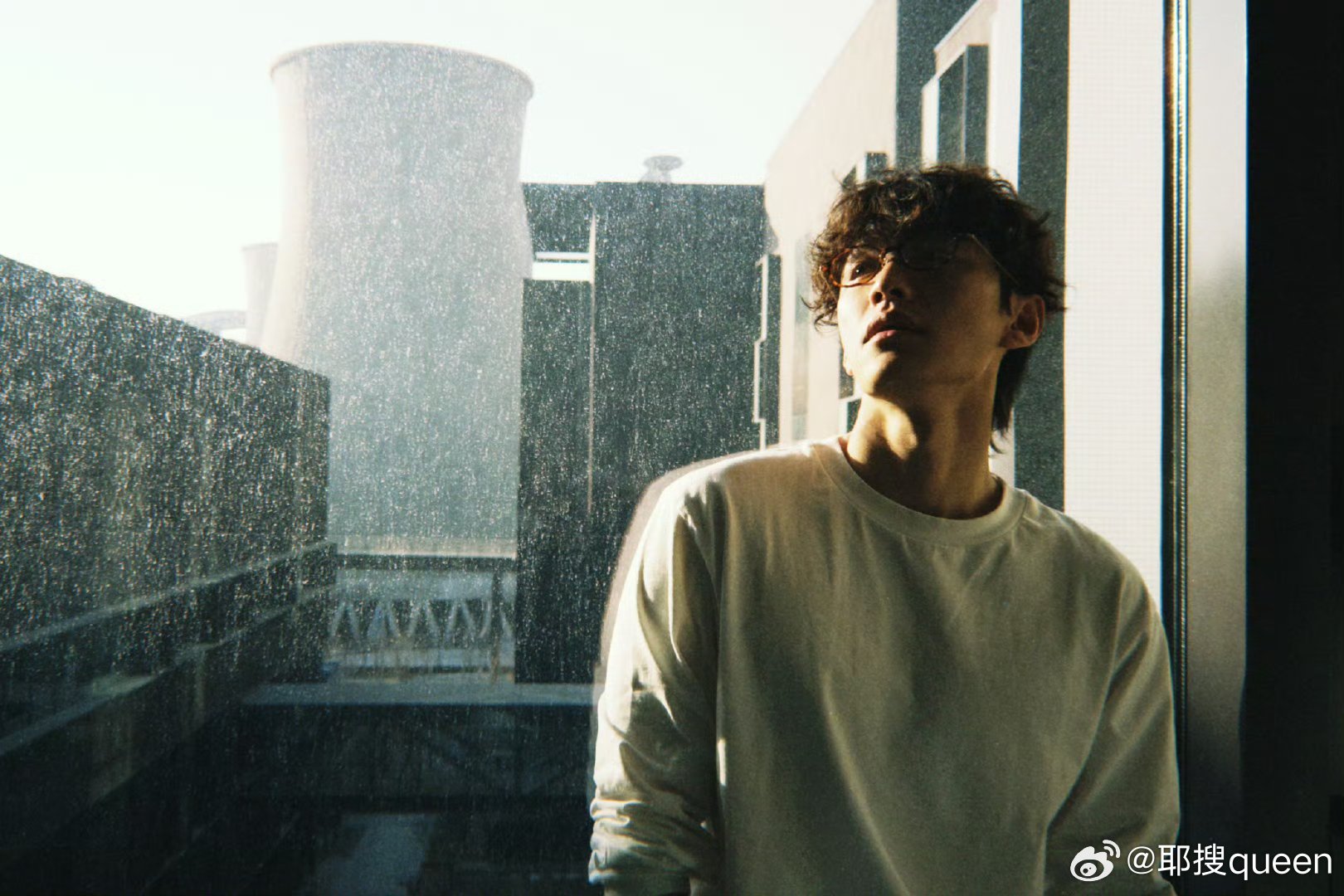 代旭回应上桌谁被戴金丝眼镜的代旭狠狠拿捏了！气质直接拉满，终于狠狠get到他的魅