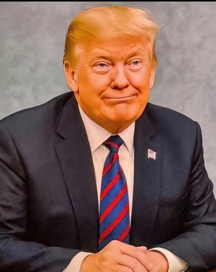 “普京意想不到！就连马克龙也意想不到！特朗普居然承认：放弃全球霸权！将调整与中国