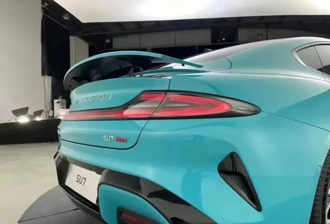 别看现在到处是小米汽车的消息，好的坏的都有，但最重要的是赶紧上市，赶紧定价格。如