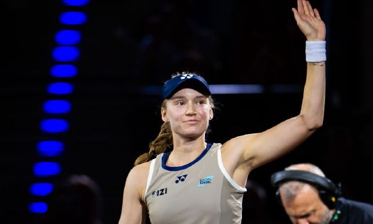 莱巴金娜2-0胜穆霍娃，获WTA500斯图加特站女单冠军