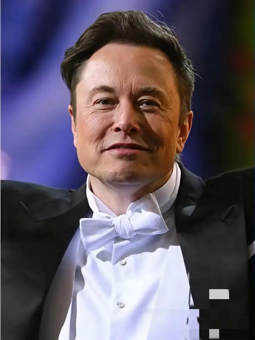 太意外！全球狂傲的马斯克，唯独对这位上海老同学甘拜下风。
在国际商界，马斯克向来