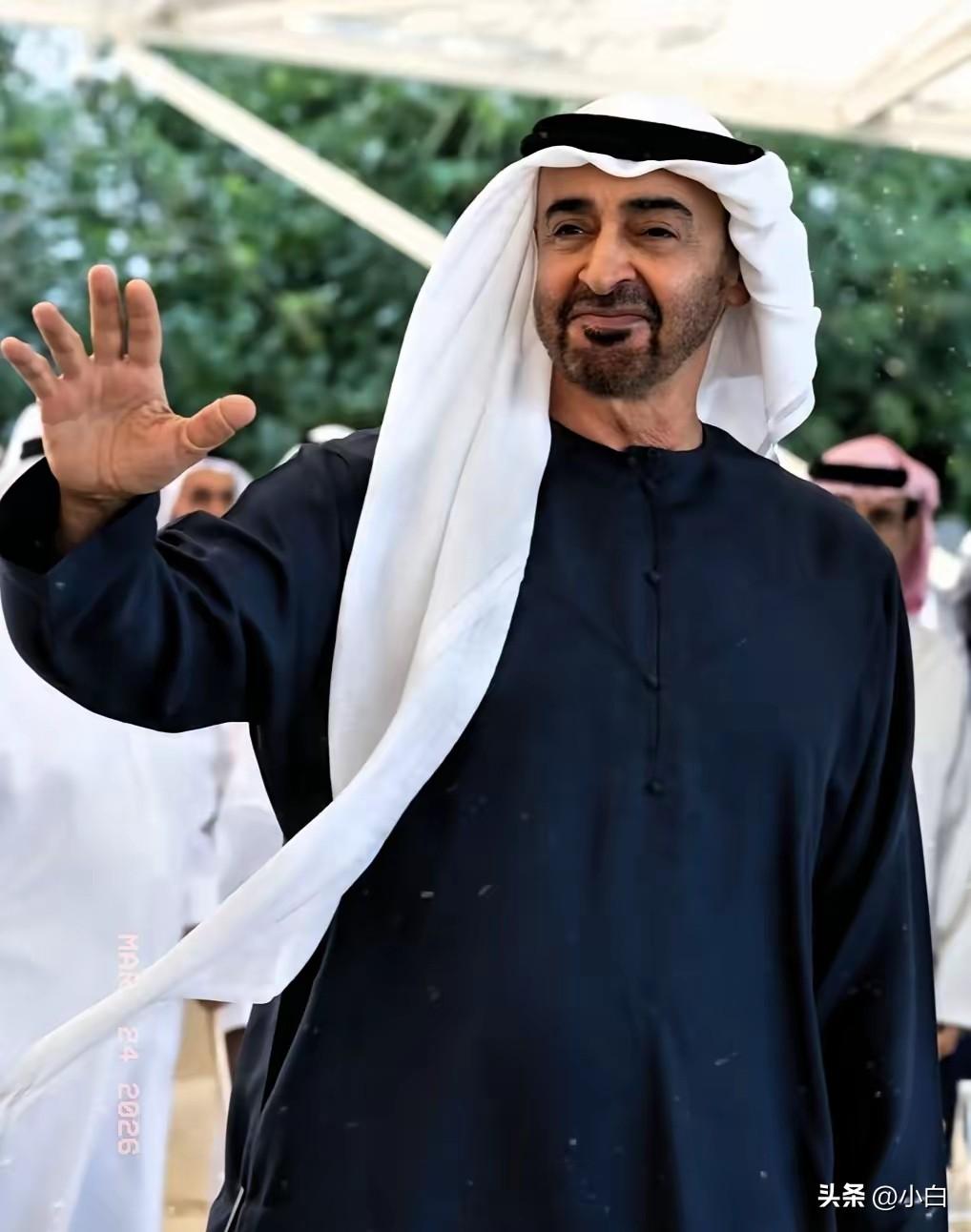 伊朗打对了，
把伊斯兰世界最大的叛徒揪出来了！当地时间3月23日，阿联酋副总理兼