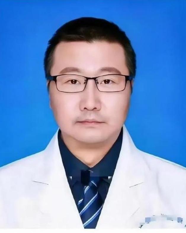 南京审计组来医院原本是查贪腐的，结果发现肿瘤科有个医生从2005年起就用自己的钱