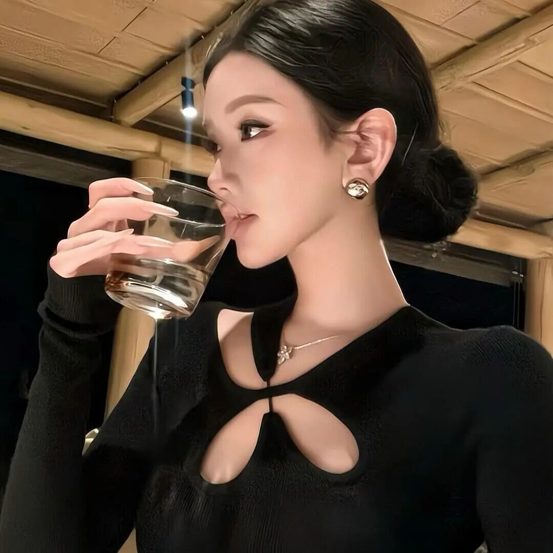 𝗪𝗲𝗖𝗵𝗮𝘁头像 ‖女生头像‖氛围感‖优质女头‖小众高级 ‖无水印女