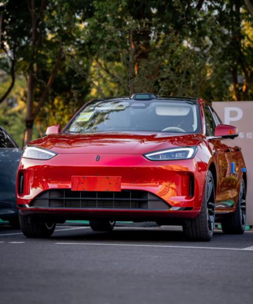 今年过年开问界新 M5 Ultra,通勤党选车不踩坑!
作为每天开40公里通勤的