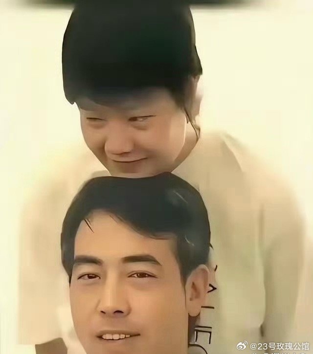 哪有那么多莞莞类卿，陈凯歌的前任洪晃和现任陈红完全不是一个频道的。 