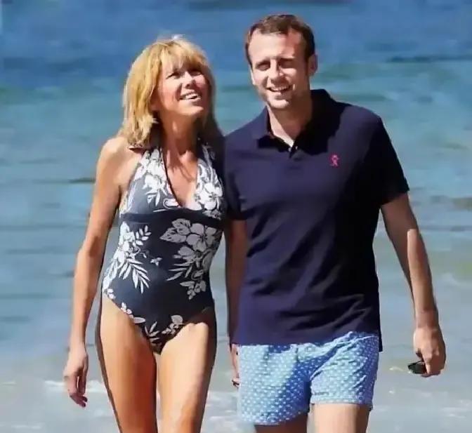 法国人刚发现，给“老”松绑，比拉皮管用一万倍。
70岁的布丽吉特，穿着无袖裙，把