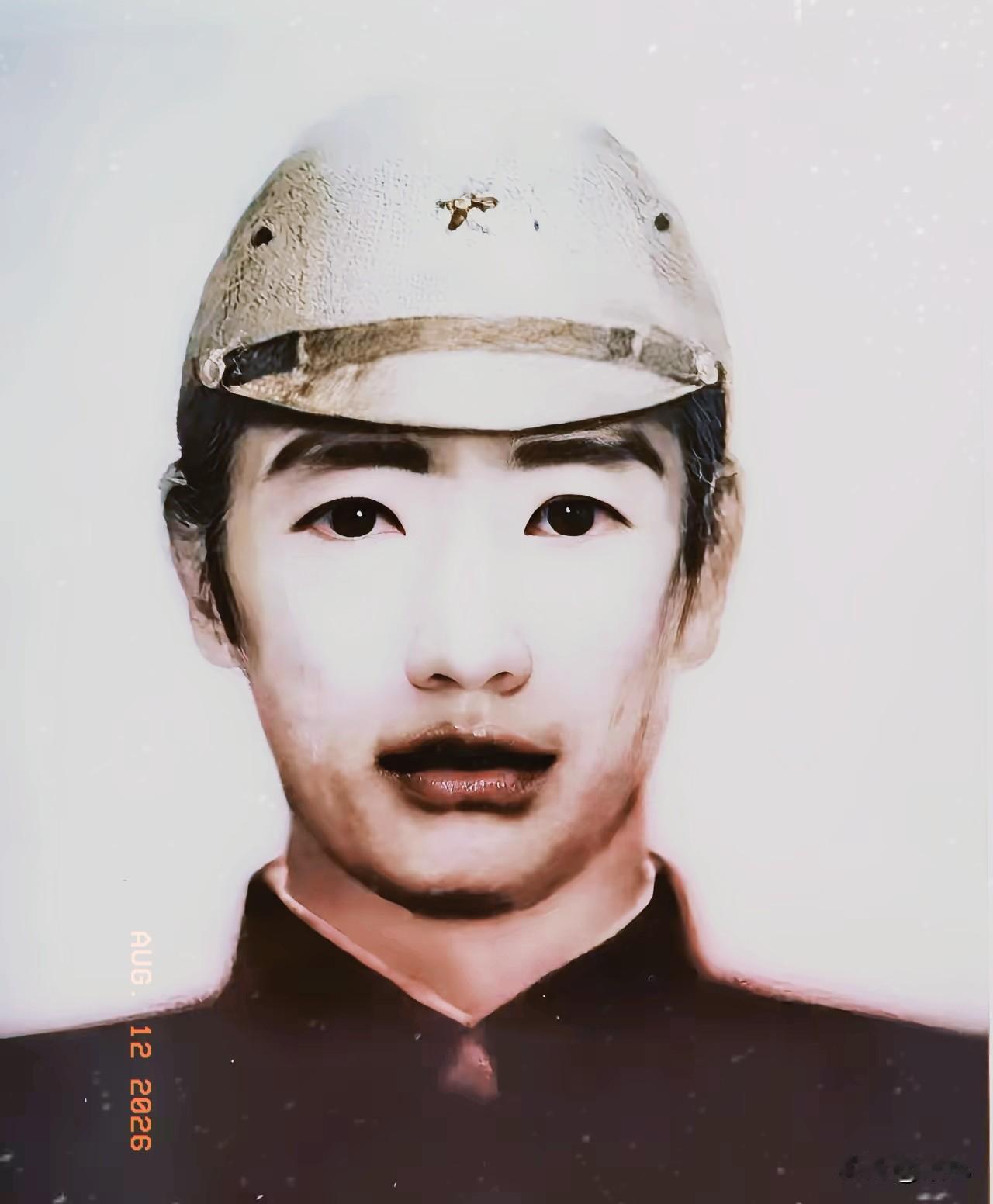 1943年，“汉奸”常隆基给日军中将牵马，趁人不备，他悄悄从裤腿摸出一把短枪，果