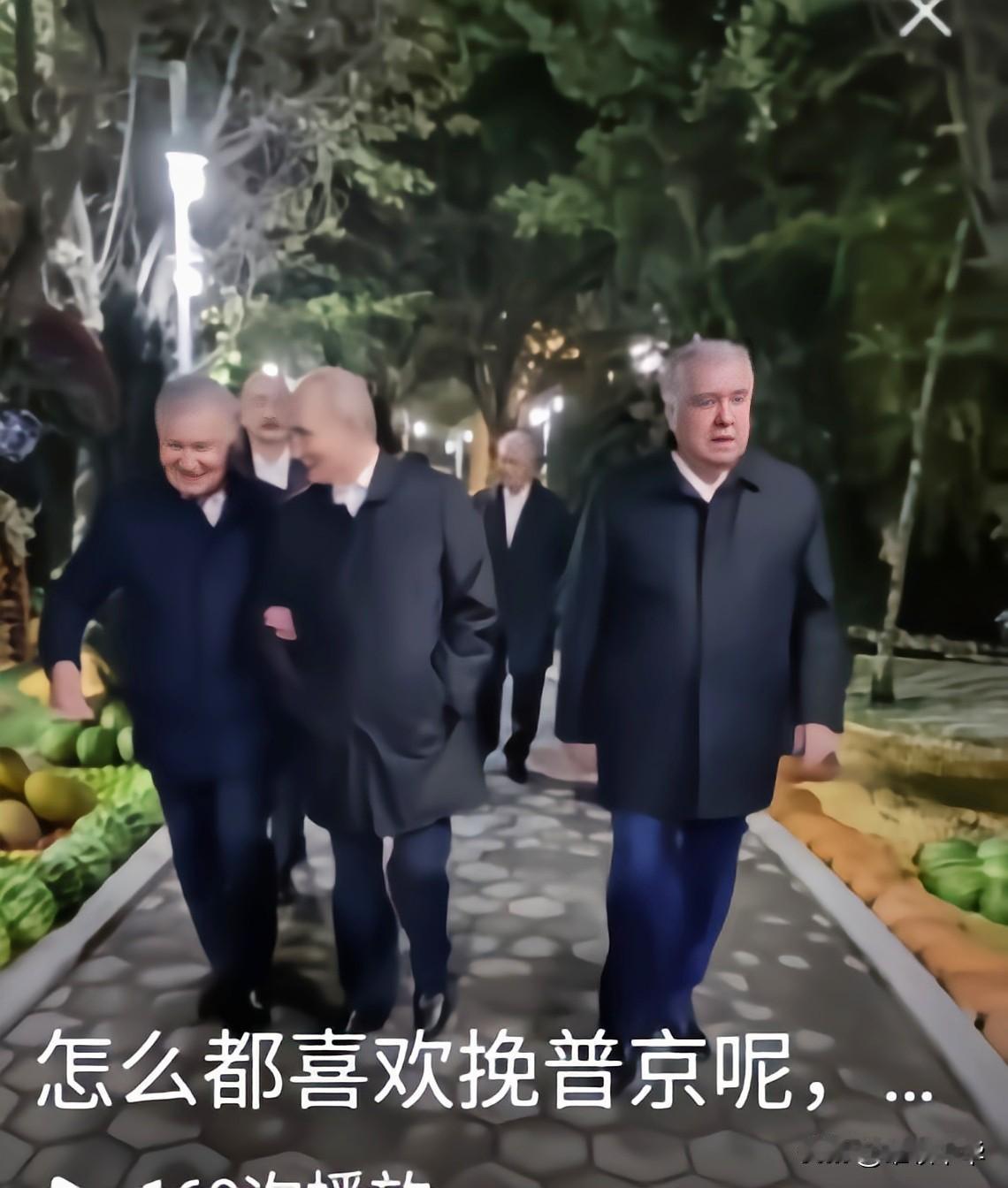 普京在中亚及至独联体组织中的“老大”地位不可动摇。俗话说“瘦死的骆驼比马大”，用